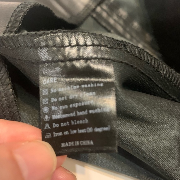 Mangopop Women's Faux Leather Mini Skirt Black Size XXL NWT - Picture 5 of 7